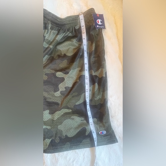 🤍🤍Champion Men's Athletic Camo Shorts - Black and Gray - Picture 9 of 13